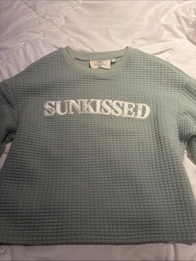 Sunkissed Coconut Women’s Quilted Crewneck Sweater - Sage Green